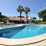 In With Pool Near Golf Course Βίλα *