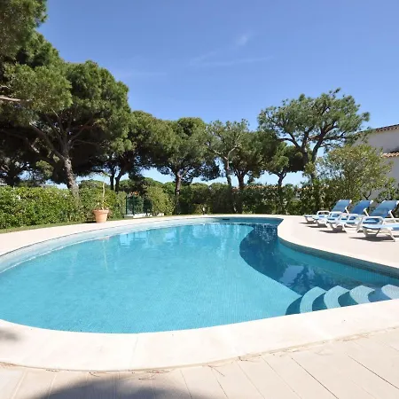 Villa In With Pool Near Golf Course